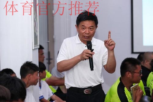 2018年中国足协U13（2005年龄段）优秀球员训练营在汉启动 “家长开放日”成最大亮点